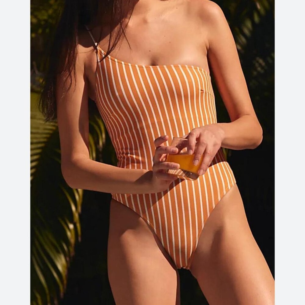 NWOT Zulu and Zephyr/ Free People Tangerine Stripe One Shoulder Swimsuit. Size 6